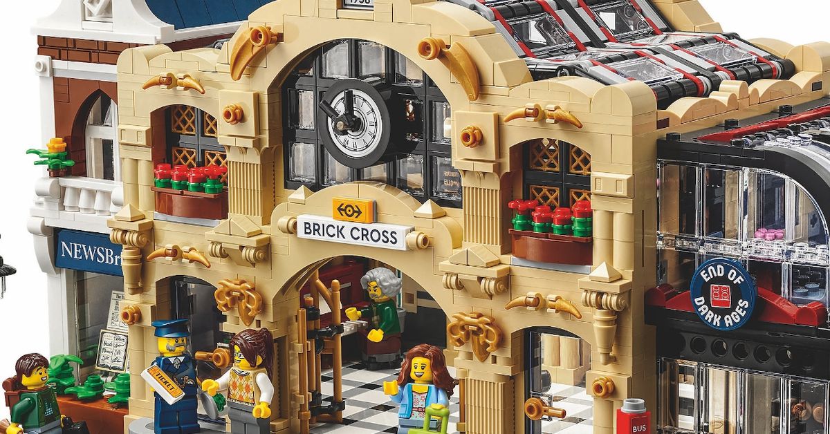 lego’s-limited-edition-ominous-isle-and-british-train-station-are-imminently-going-on-sale